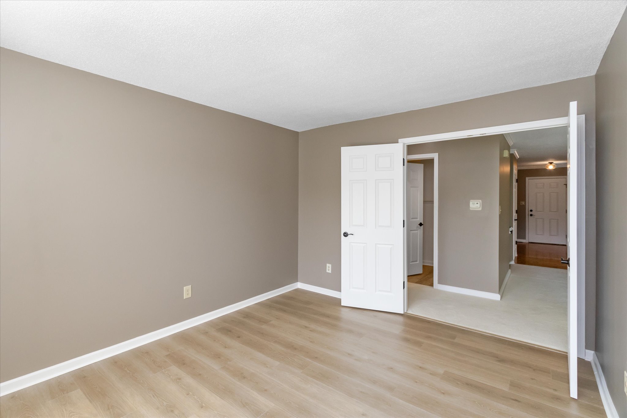 8455 Sand Point Way Indianapolis, IN 46240 - Photo 7 of 25