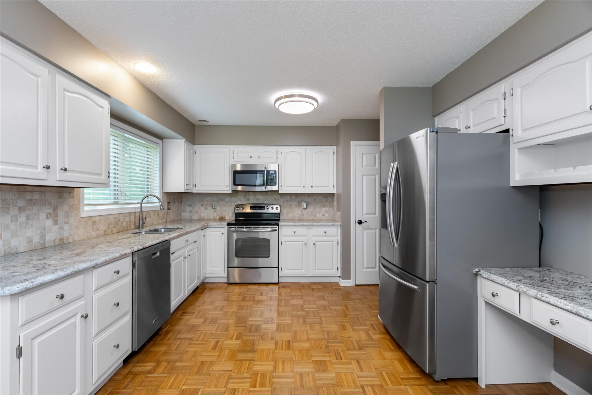 8455 Sand Point Way Indianapolis, IN 46240 - Photo 10 of 25