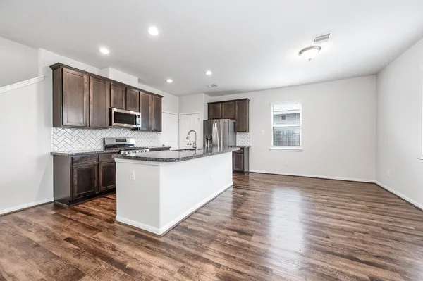 $2,100 | 7706 Joshua Stone Street, Houston, TX 77016