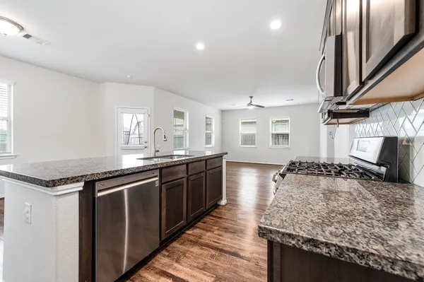 $2,100 | 7706 Joshua Stone Street, Houston, TX 77016