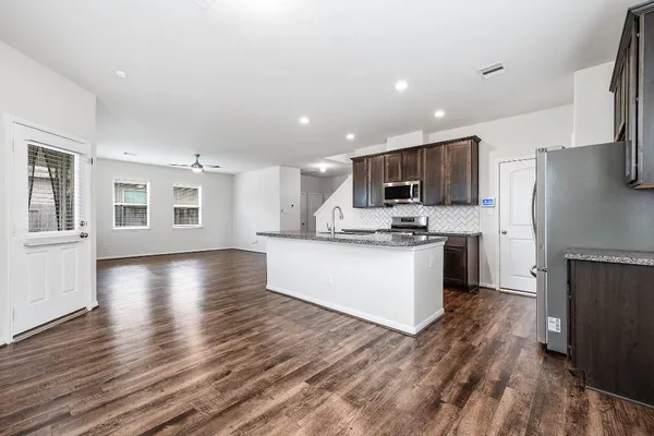 $2,100 | 7706 Joshua Stone Street, Houston, TX 77016