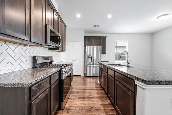 $2,100 | 7706 Joshua Stone Street, Houston, TX 77016