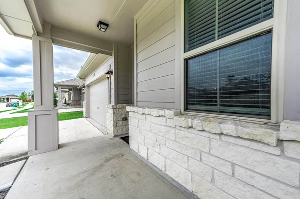$2,100 | 7706 Joshua Stone Street, Houston, TX 77016