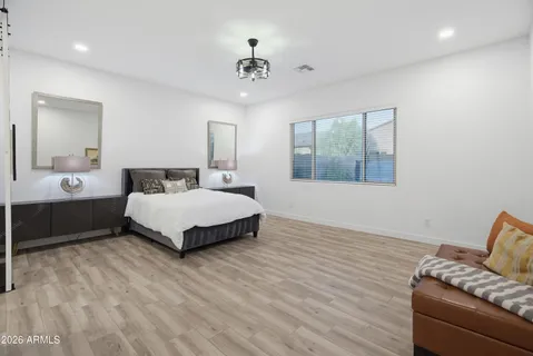 $888,000 | 32525 North 22nd Drive, Phoenix, AZ 85085