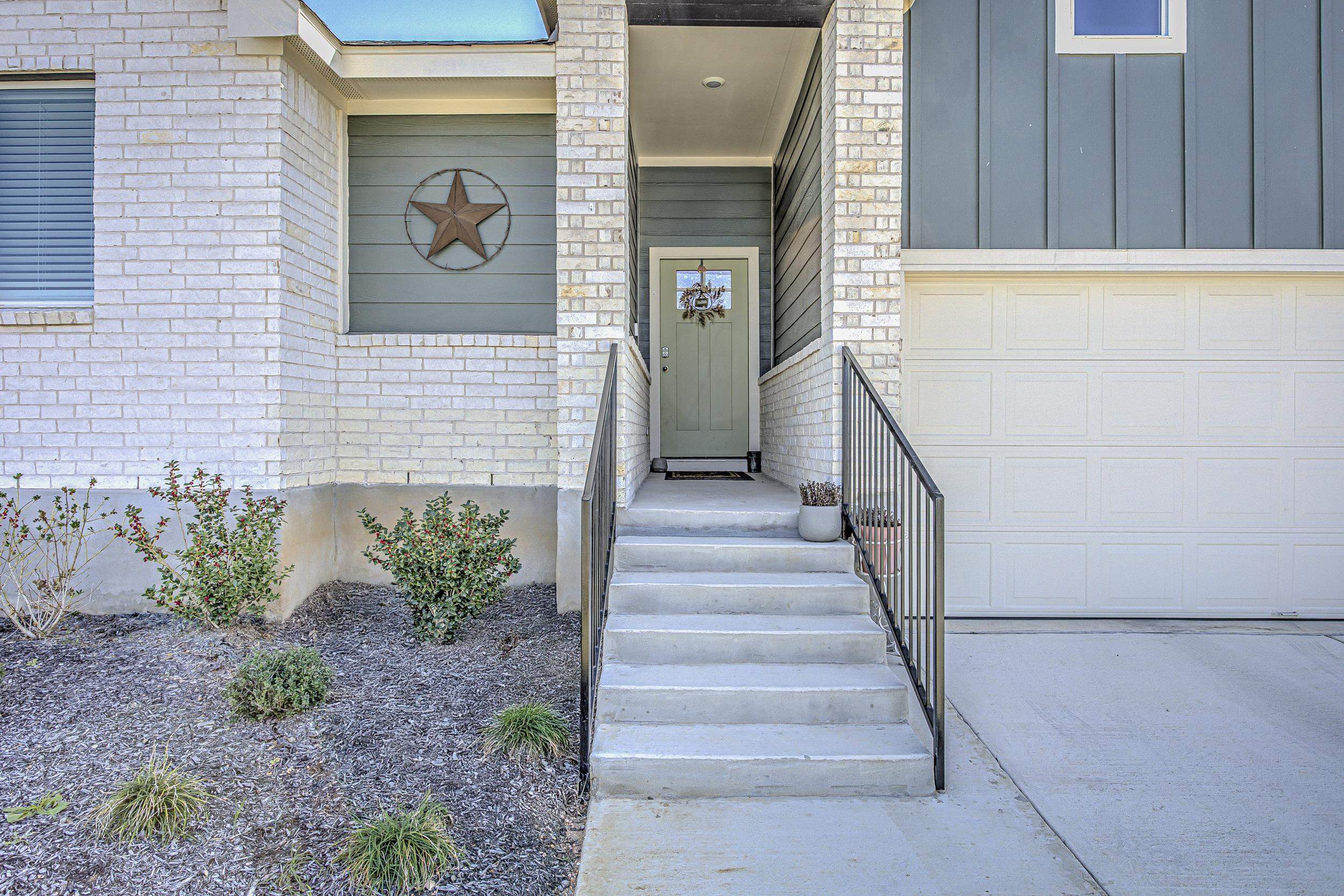 309 Lone Cedar Road Marble Falls, TX 78654 - Photo 3 of 30