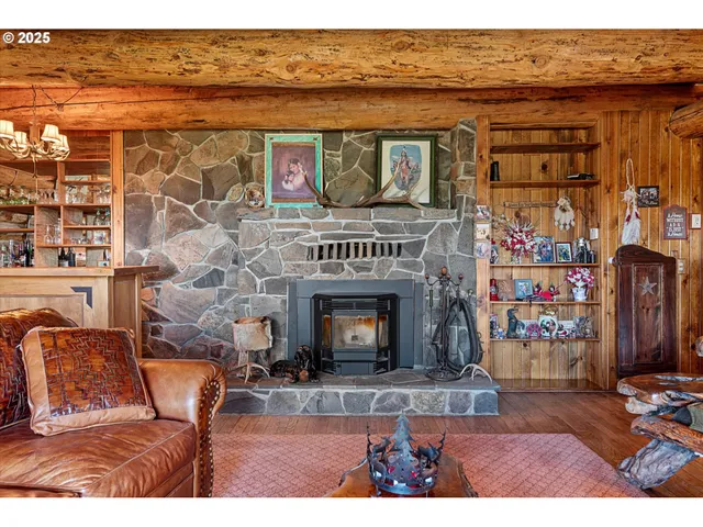 $800,000 | 67138 Hunter Road, Summerville, OR 97876