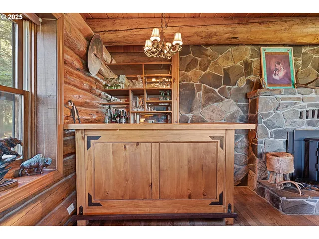 $800,000 | 67138 Hunter Road, Summerville, OR 97876