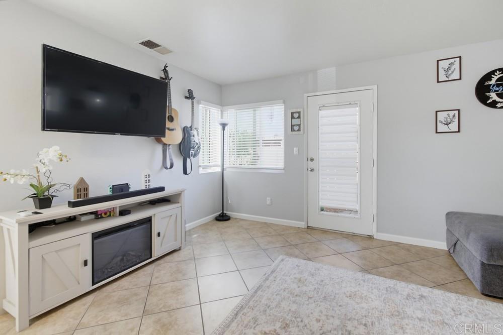 2373 Kings View Circle Spring Valley, CA 91977 - Photo 8 of 32 Gallery Image 8