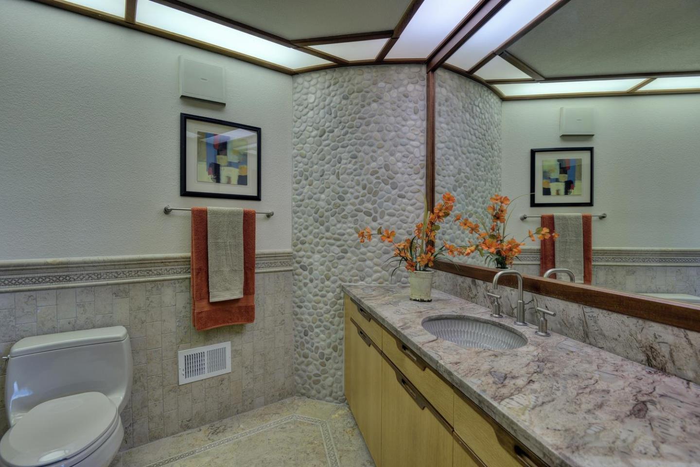 15345 Bohlman Road Saratoga, CA 95070 - Photo 18 of 58 Gallery Image 18