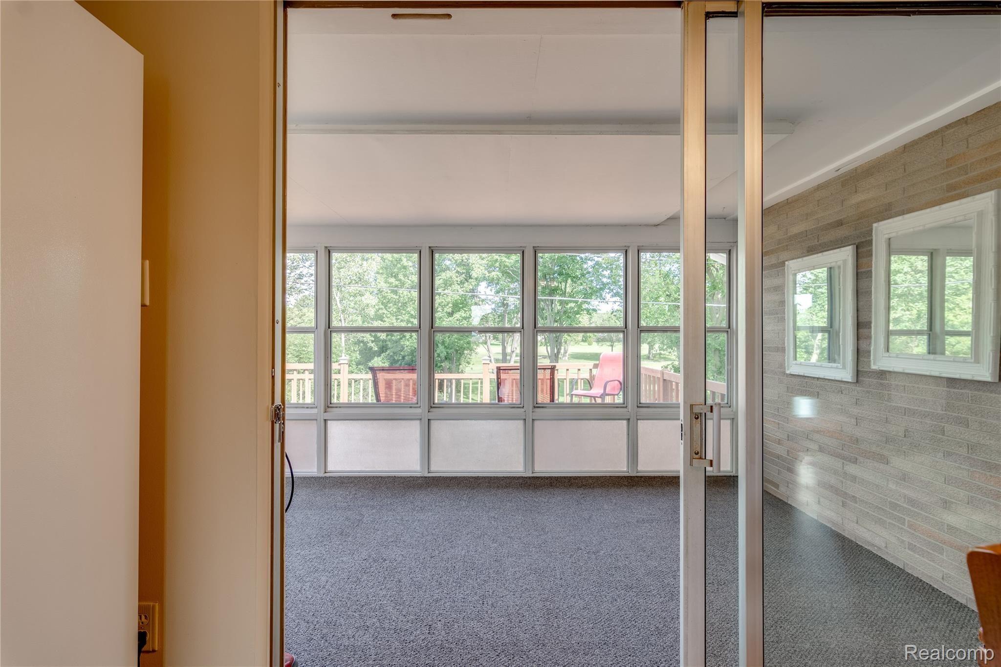 5317 Perry Road Grand Blanc, MI 48439 - Photo 12 of 34 5317 Perry-1-37.jpg