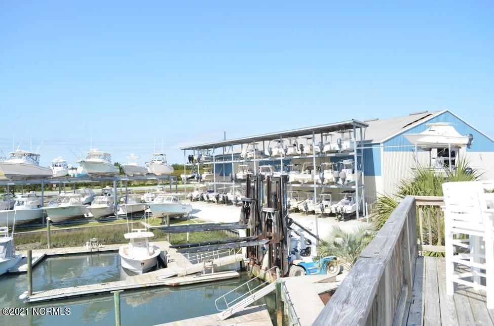 156 Radio Island Road, Unit 334 Beaufort, NC 28516 - Photo 5 of 26 Radio Island Marina Club (26)