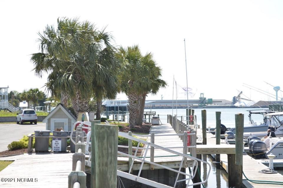 156 Radio Island Road, Unit 334 Beaufort, NC 28516 - Photo 9 of 26 Radio Island Marina Club (19)