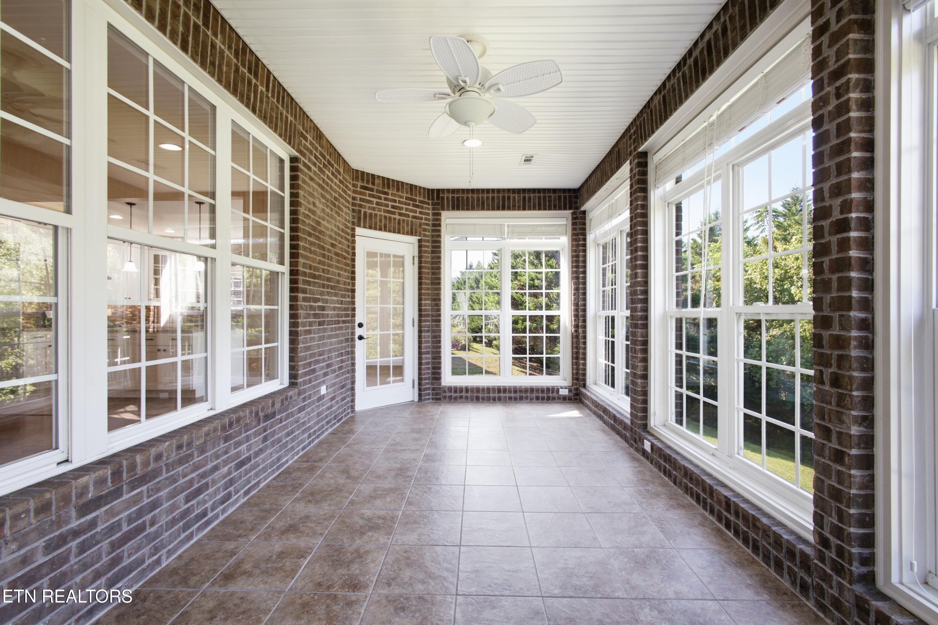 113 Meridian Way Clinton, TN 37716 - Photo 30 of 53 10849