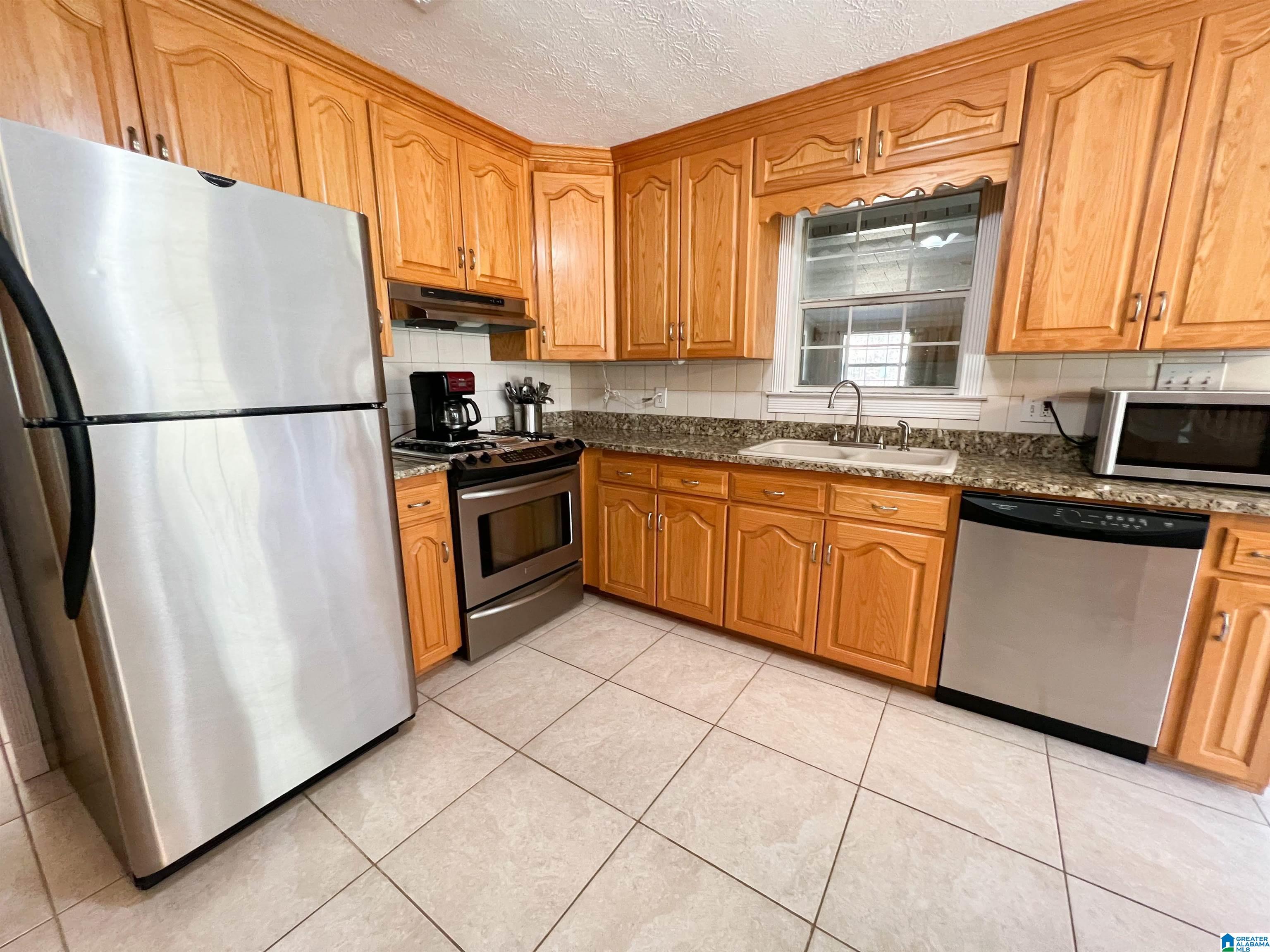 1586 Mark Green Road Jacksonville, AL 36265 - Photo 6 of 27
