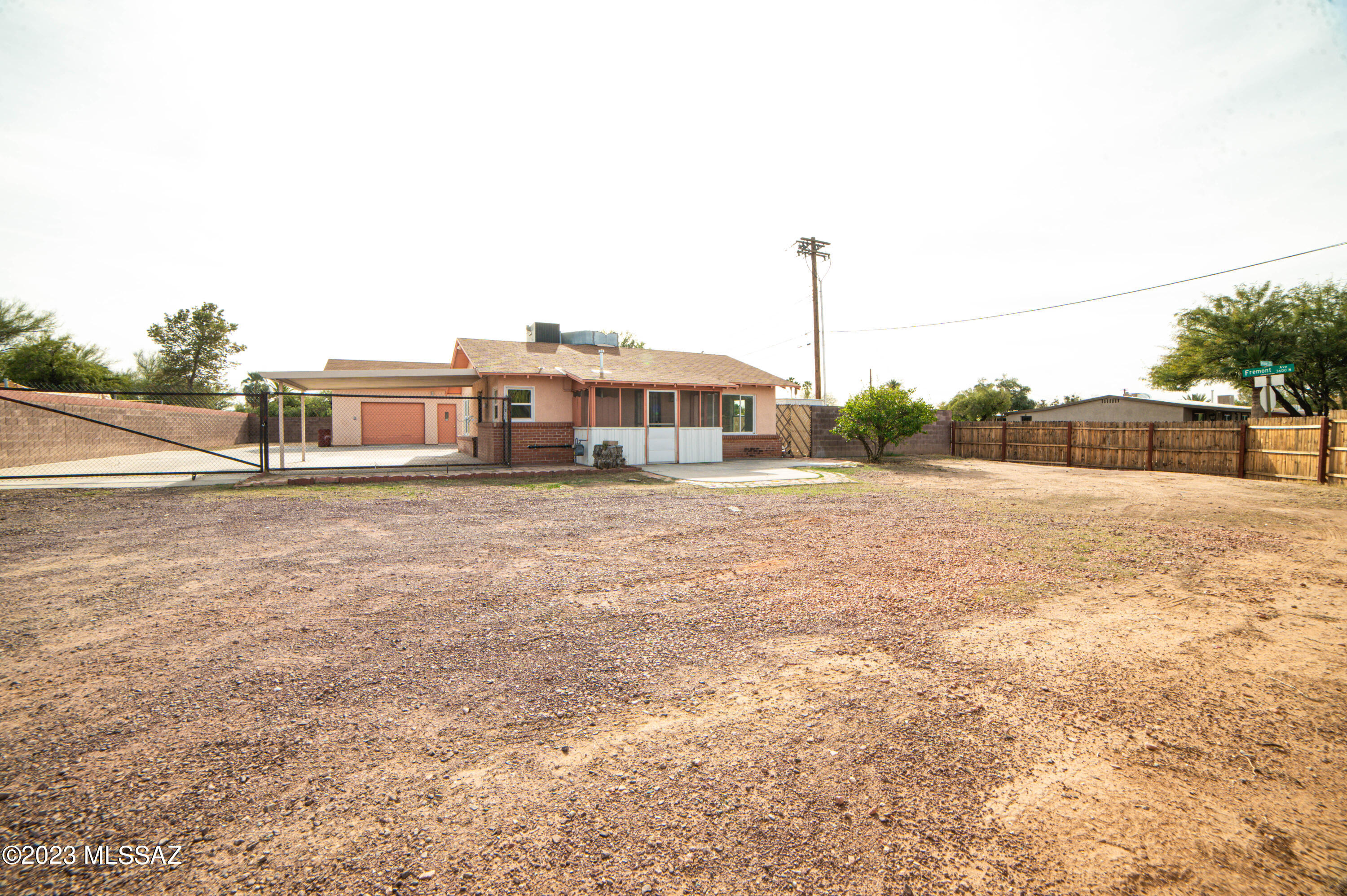 1040 East Prince Road Tucson, AZ 85719 - Photo 1 of 49 Gallery Image 1