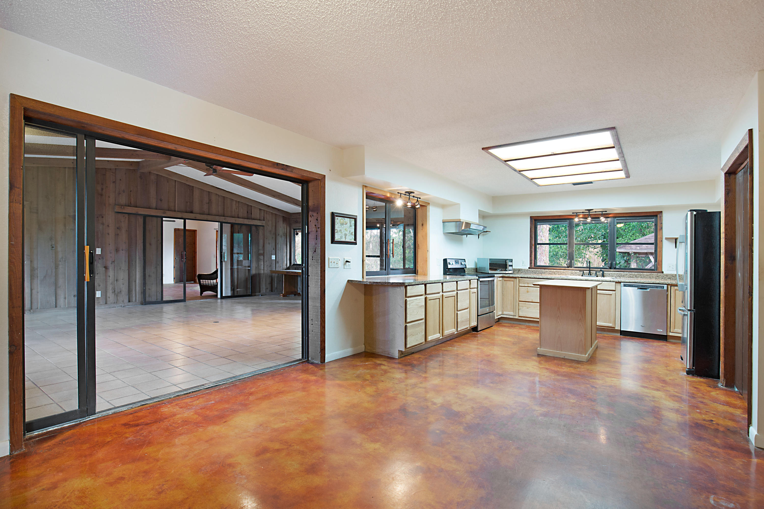 2340 A Road Loxahatchee Groves, FL 33470 - Photo 5 of 20 MAIN EAT IN KITCHEN