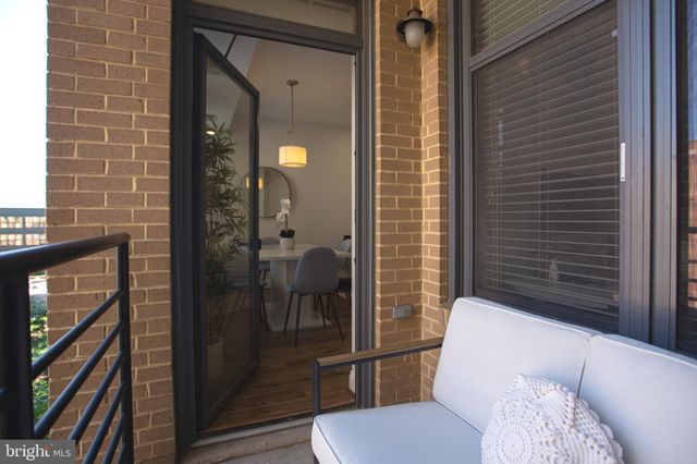 $620,000 | 525 North Fayette Street, Unit 518, Alexandria, VA 22314