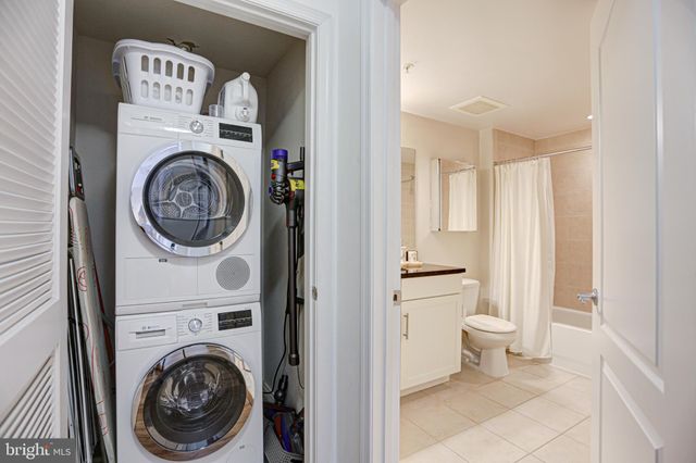 $620,000 | 525 North Fayette Street, Unit 518, Alexandria, VA 22314