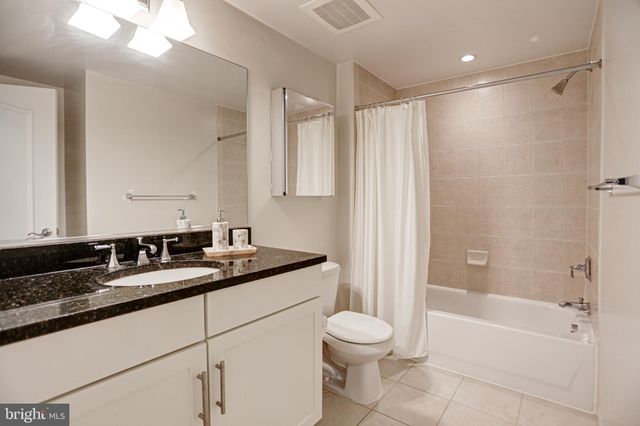 $620,000 | 525 North Fayette Street, Unit 518, Alexandria, VA 22314