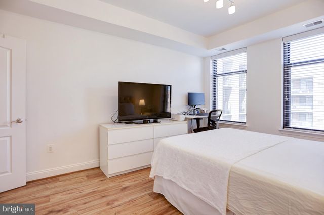 $620,000 | 525 North Fayette Street, Unit 518, Alexandria, VA 22314