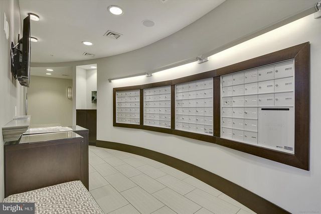 $620,000 | 525 North Fayette Street, Unit 518, Alexandria, VA 22314