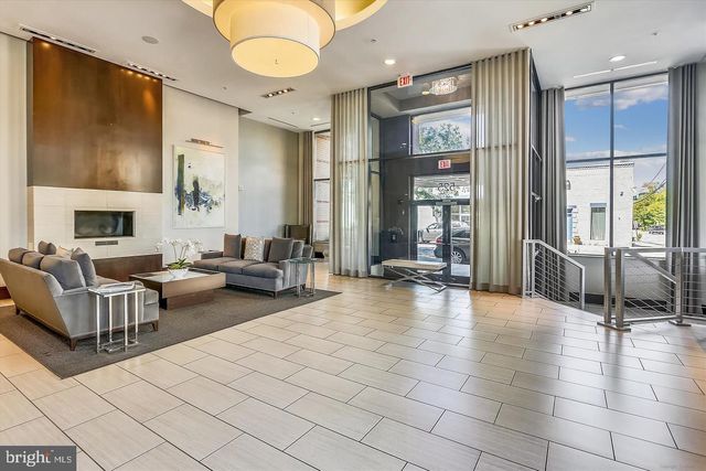 $620,000 | 525 North Fayette Street, Unit 518, Alexandria, VA 22314