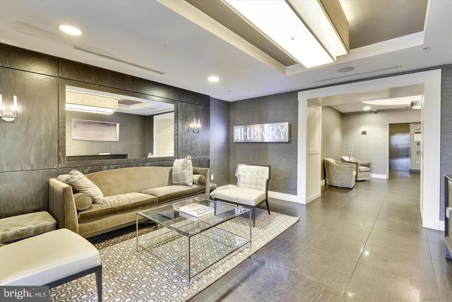 $620,000 | 525 North Fayette Street, Unit 518, Alexandria, VA 22314