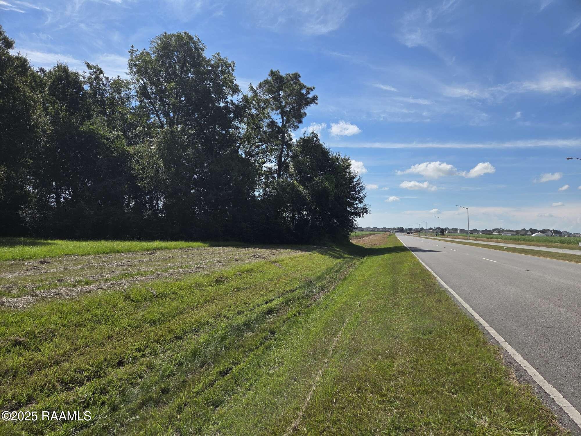 1335 South Bernard Road Broussard, LA 70592 - Photo 7 of 28 3