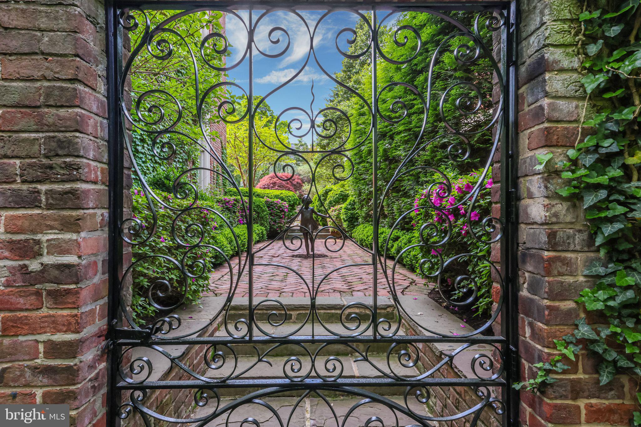 2310 Kalorama Road Northwest Washington, DC 20008 - Photo 4 of 50