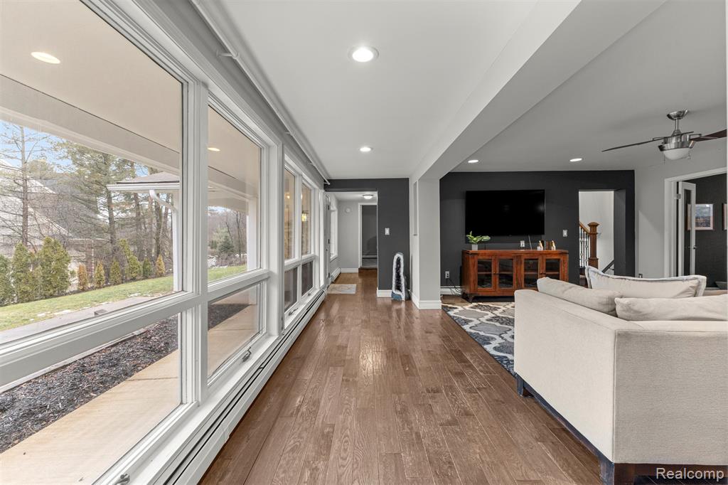 45401 West 9 Mile Road Novi, MI 48374 - Photo 3 of 67