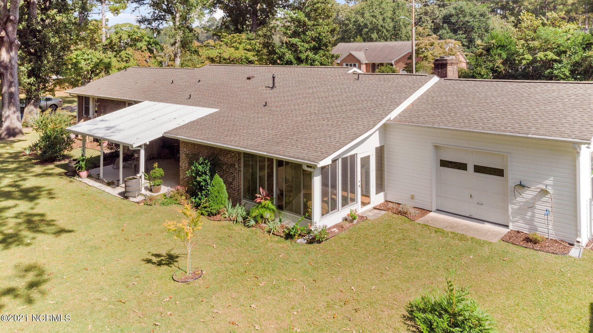 503 River Road Trent Woods, NC 28562 - Photo 36 of 45 Rear Side View