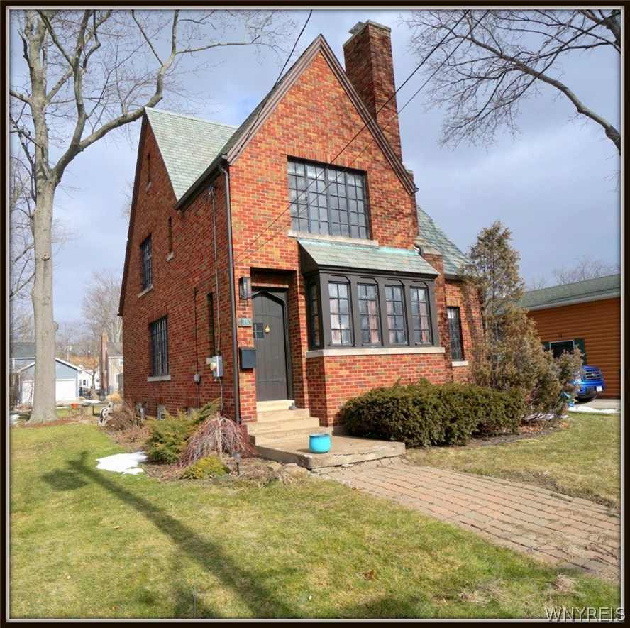 9118 Rivershore Drive Niagara Falls, NY 14304 - Photo 1 of 1