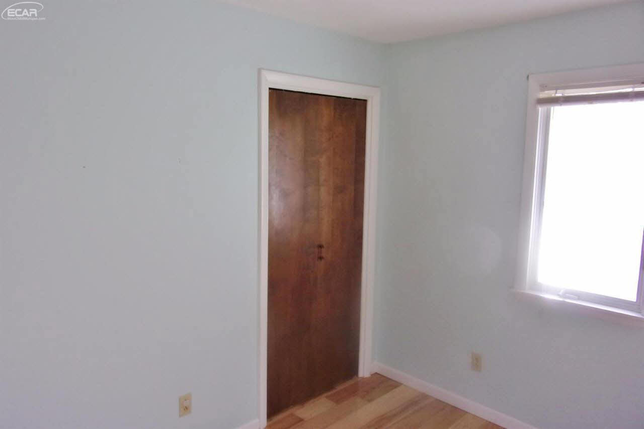 2886 West County Line Road Lennon, MI 48449 - Photo 16 of 39 21392192-15.JPG