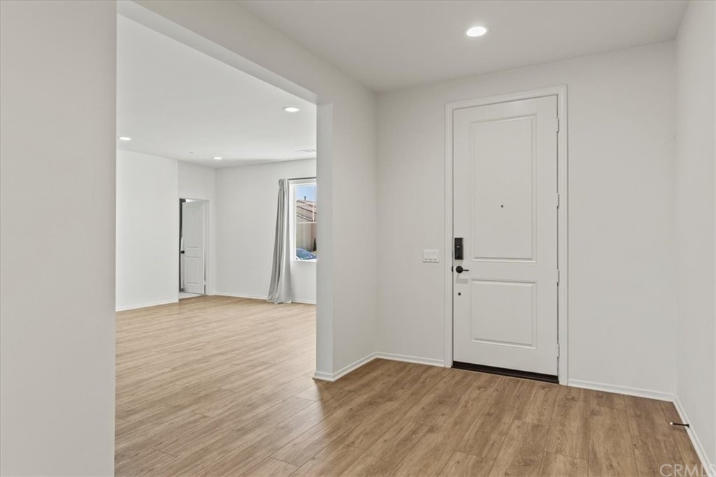 24472 Plainsman Circle Menifee, CA 92584 - Photo 4 of 35