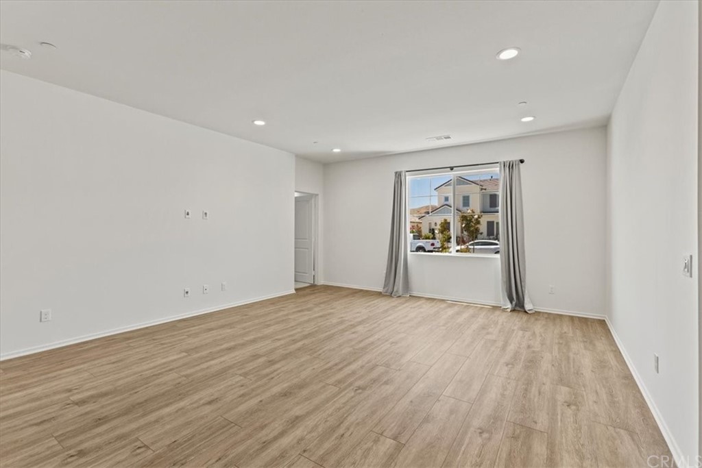 24472 Plainsman Circle Menifee, CA 92584 - Photo 6 of 35