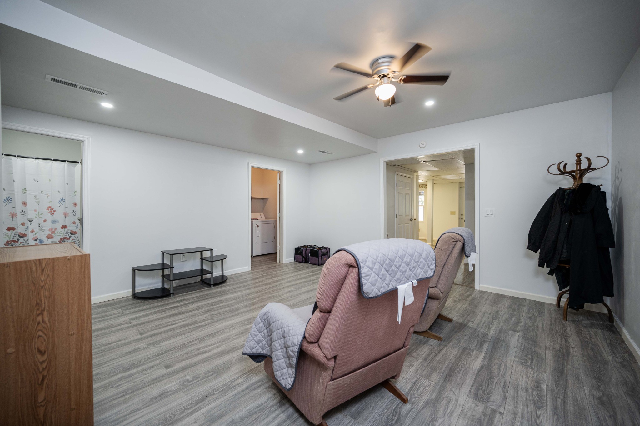 145 Crenshaw Road Bethpage, TN 37022 - Photo 23 of 44 a living room with furniture and wooden floor