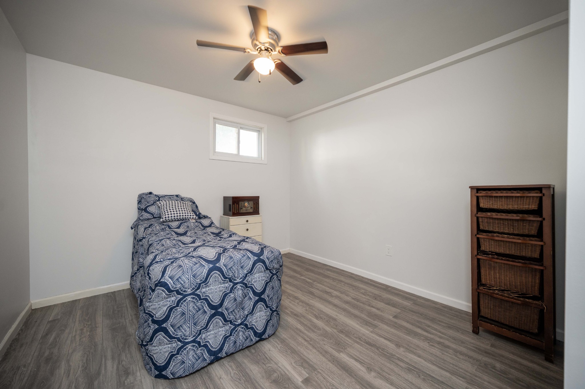 145 Crenshaw Road Bethpage, TN 37022 - Photo 24 of 44 a living room with furniture and wooden floor