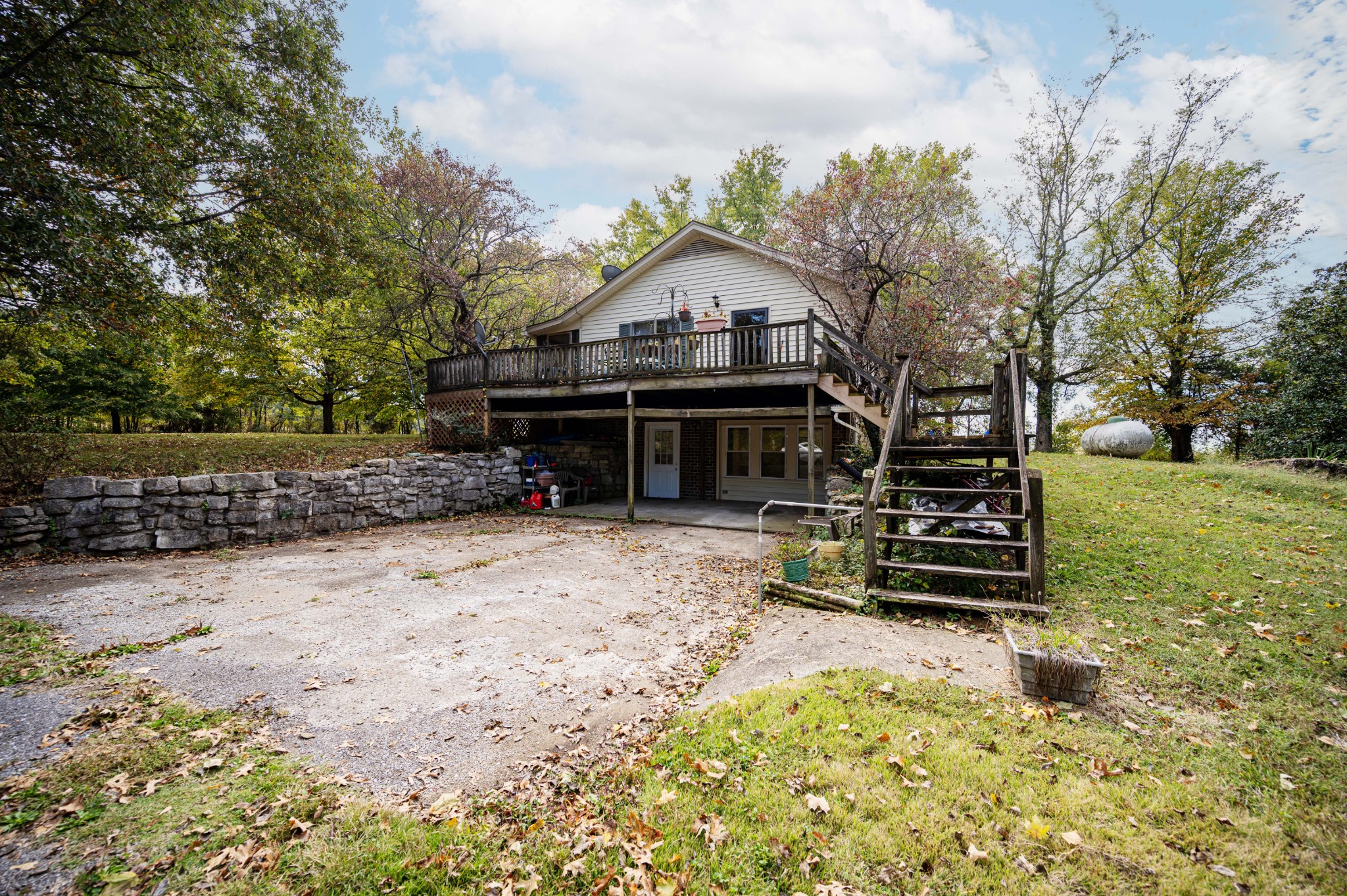145 Crenshaw Road Bethpage, TN 37022 - Photo 43 of 44 a view of a house with a yard
