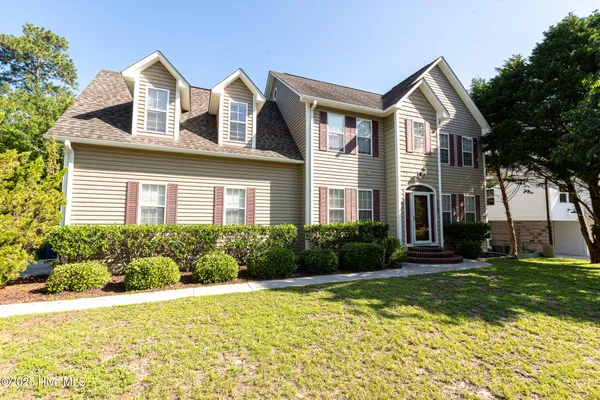 $2,100 | 410 Celtic Ash Street, Sneads Ferry, NC 28460