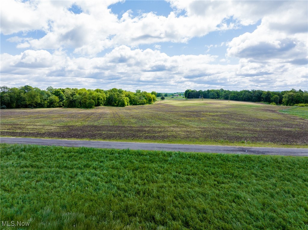 5484 Smith Road Southwest Navarre, OH 44662 - Photo 8 of 9 Gallery Image 8