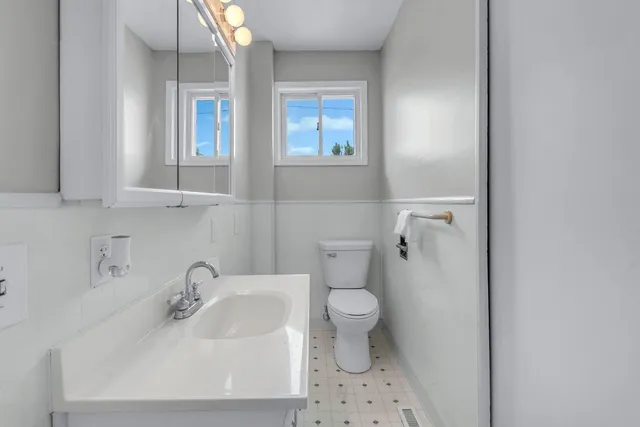 $365,000 | 13854 Emens Drive, Hudson, MI 49247