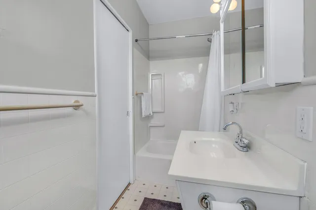 $365,000 | 13854 Emens Drive, Hudson, MI 49247