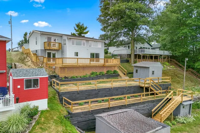 $365,000 | 13854 Emens Drive, Hudson, MI 49247