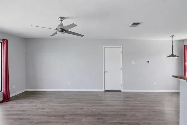 $1,750 | 5701 Claystone Cove, Austin, TX 78744