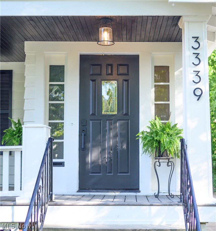 3339 Altamont Road Cleveland, OH 44118 - Photo 2 of 41 Gallery Image 2
