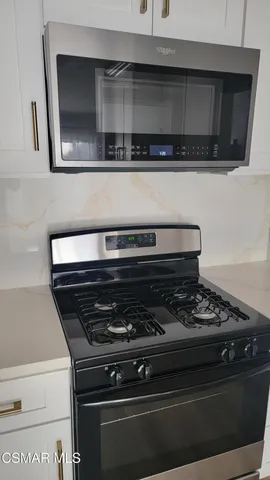 $4,300 | 1720 Elsinore Avenue, Oxnard, CA 93035