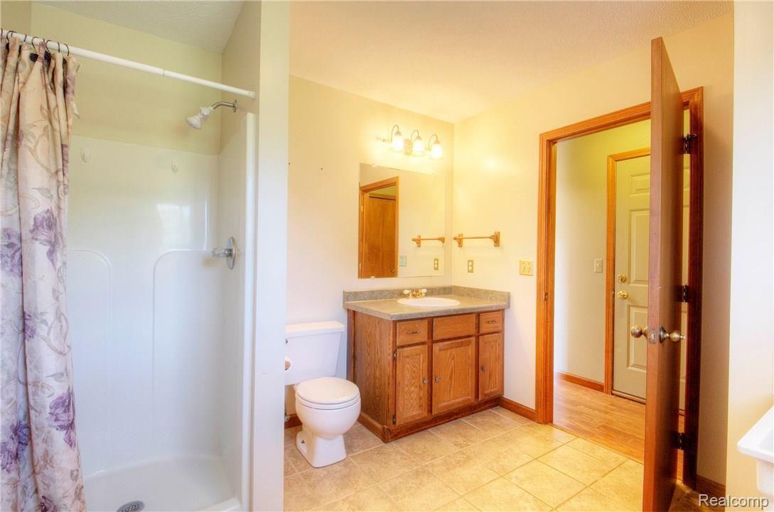 2815 Pinckney Road Howell, MI 48843 - Photo 24 of 40 930A1929_30_31.jpg