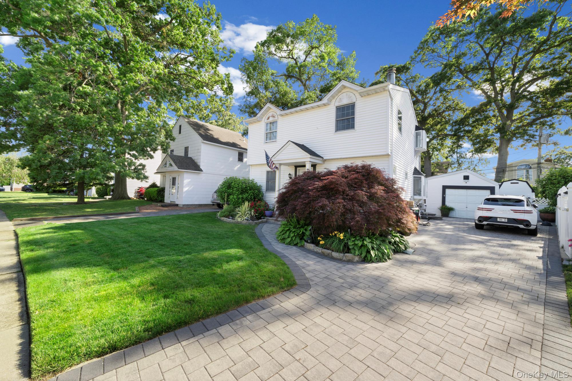 164 Gordon Road Valley Stream, NY 11581 - Photo 16 of 18