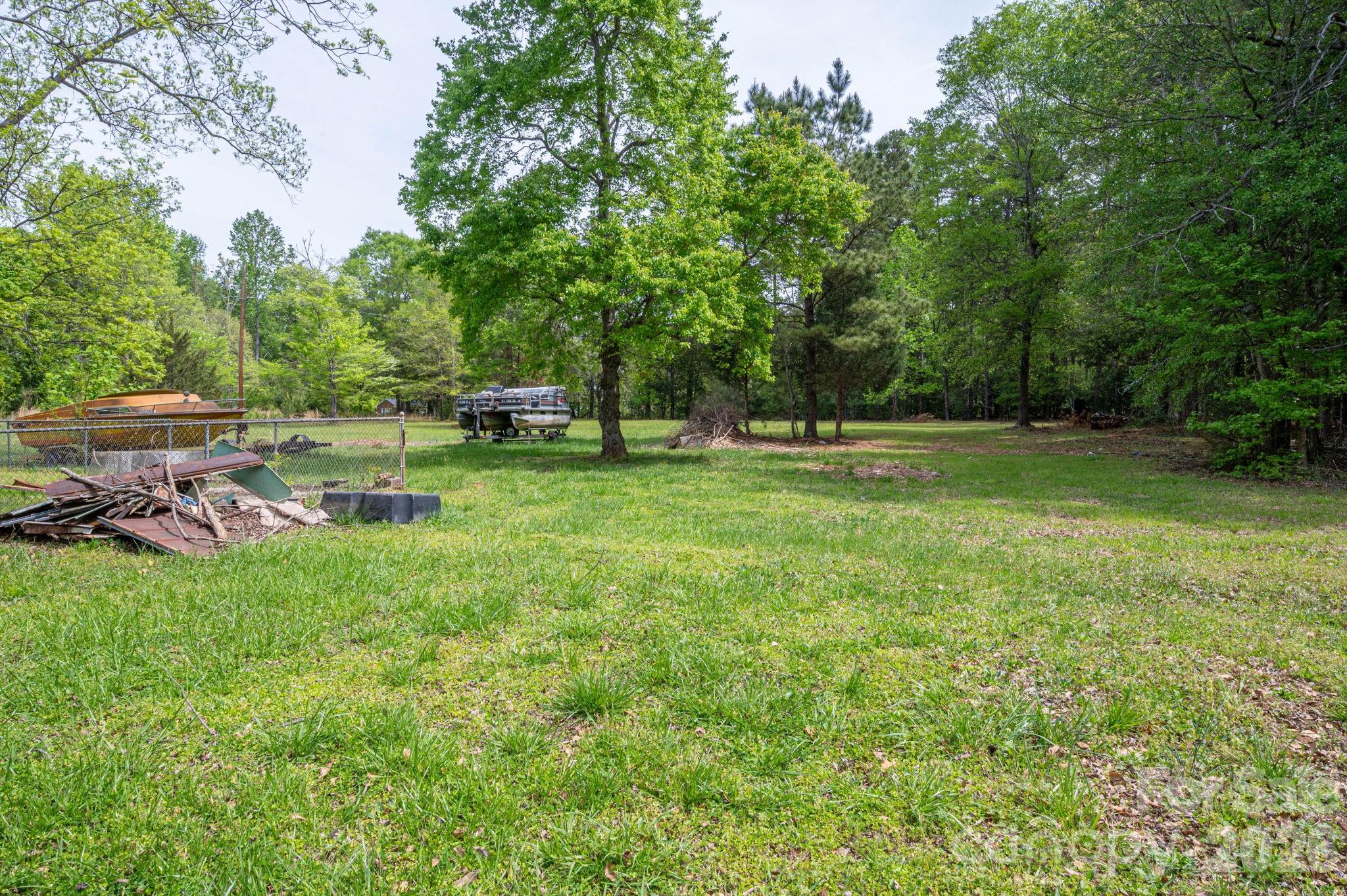2059 South Point Road Belmont, NC 28012 - Photo 16 of 24 Gallery Image 16