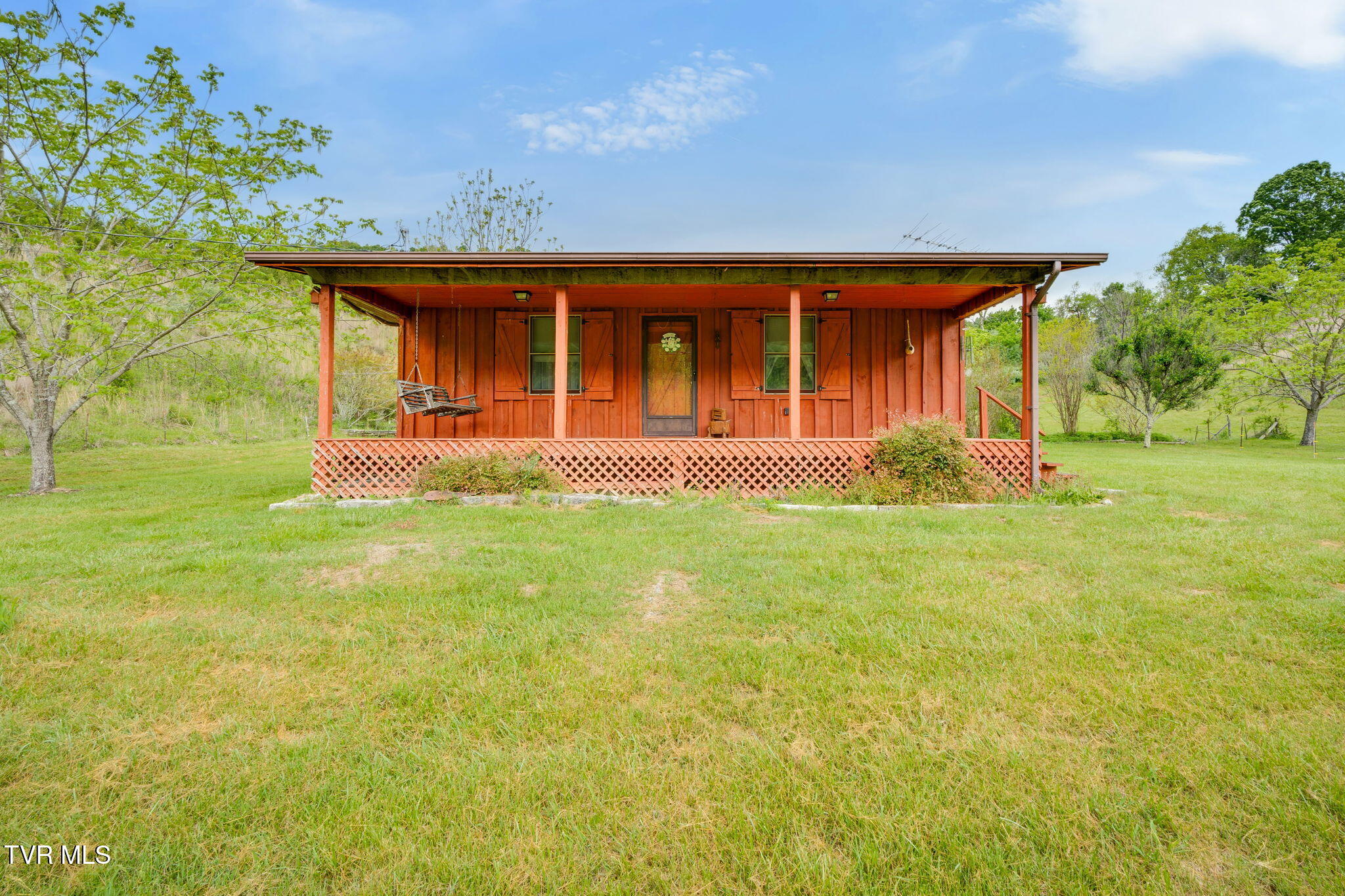 7328 Robinette Valley Road Duffield, VA 24244 - Photo 4 of 39 001
